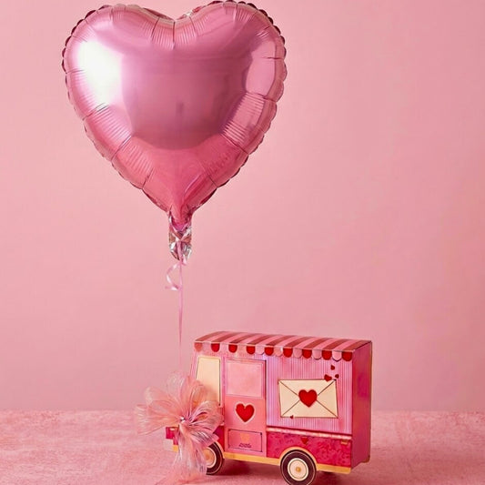 Sevgiliye Hediye Pembe Karavan Kutulu Özel Tasarım Çiçek Çikolatalar & Kalpli Uçan Balon